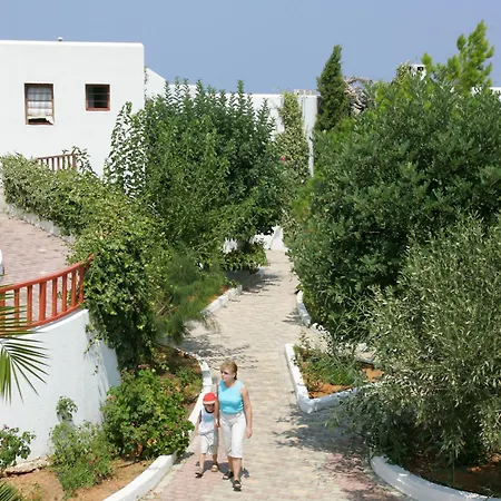 Sunshine Village (adults Only) מלון