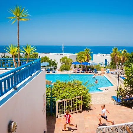Sunshine Village (adults Only) מלון הרסוניסוס