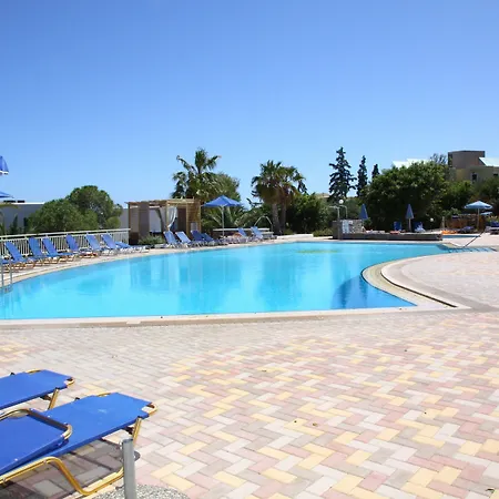 Sunshine Village (adults Only) מלון