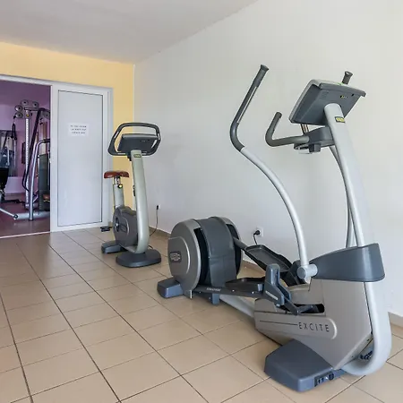 מלון Sunshine Village (adults Only) 4*